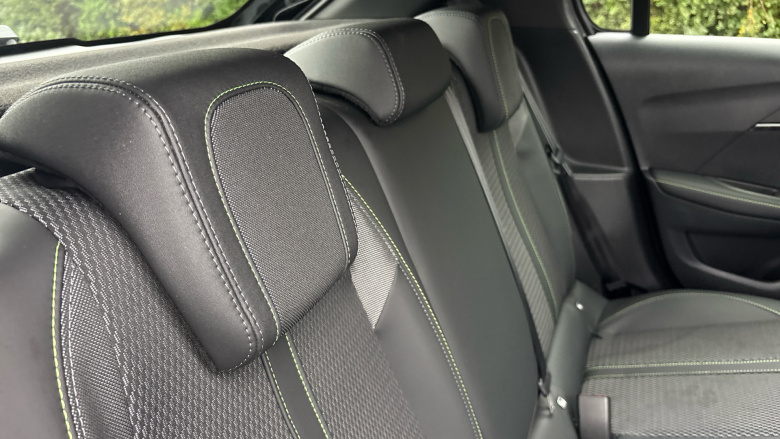 Peugeot 208 1.2 Hybrid 136 GT 5dr e-DSC6 Petrol Hatchback